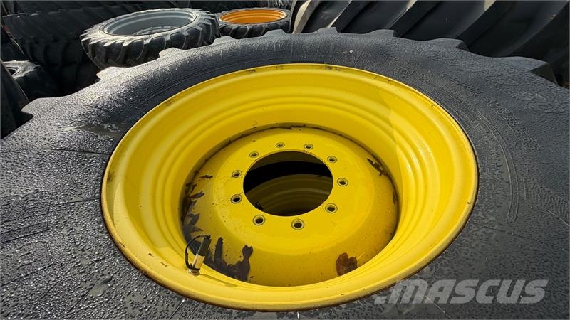 John Deere 6250R 4 STK KOMPLETTE HJUL! 타이어, 휠 및 림