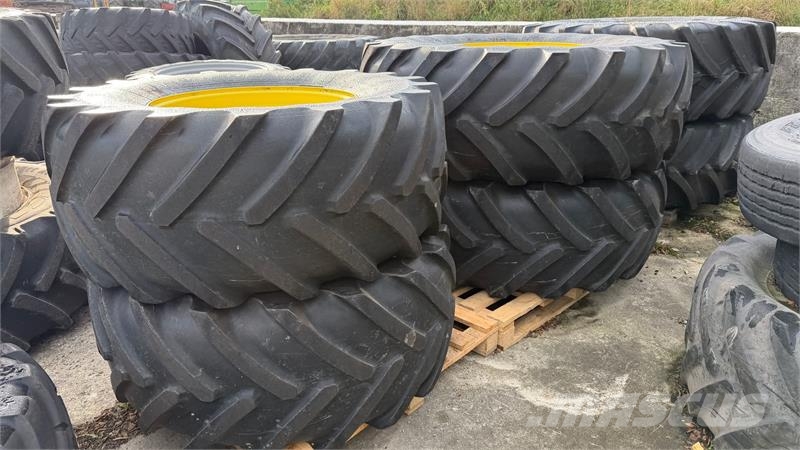 John Deere 6250R 4 STK KOMPLETTE HJUL! 타이어, 휠 및 림