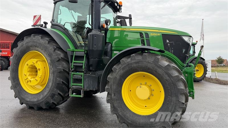 John Deere 6250R KUN 5100 TIMER OG NYE DÆK! Traktorji