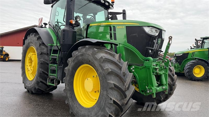 John Deere 6250R KUN 5100 TIMER OG NYE DÆK! Traktorji
