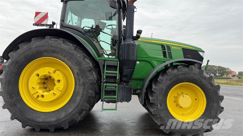 John Deere 6250R KUN 5100 TIMER OG NYE DÆK! Traktorji
