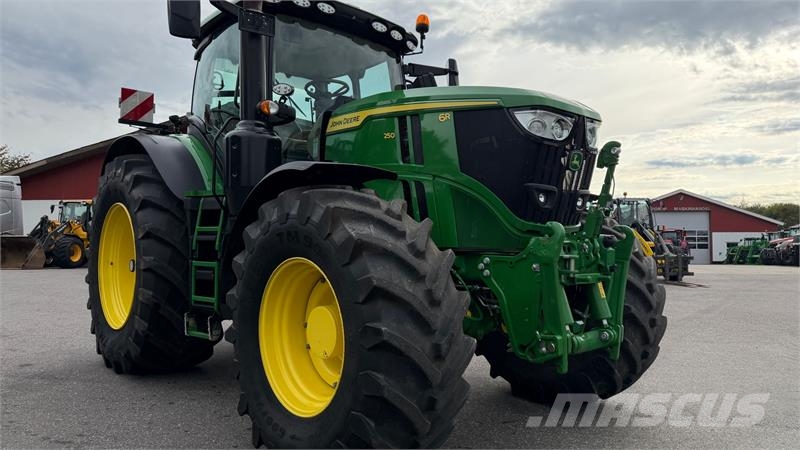 John Deere 6R250 KUN 1400 TIMER! Traktorji