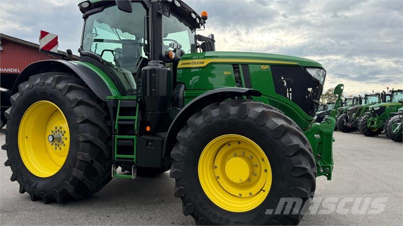John Deere 6R250 KUN 1400 TIMER! Traktorji