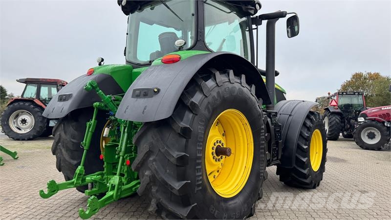 John Deere 7230R KUN 4800 TIMER OG FRONT PTO! Tracteur