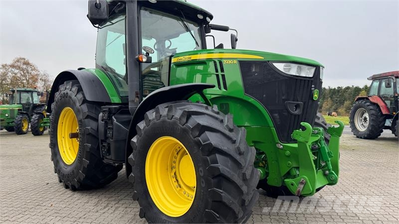 John Deere 7230R KUN 4800 TIMER OG FRONT PTO! Tracteur