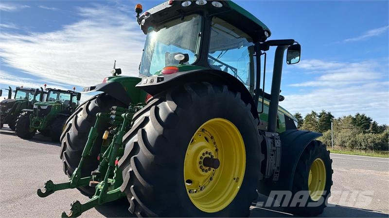 John Deere 7280R MED FRONT PTO OG FULD SERVICEBOG! Traktoren