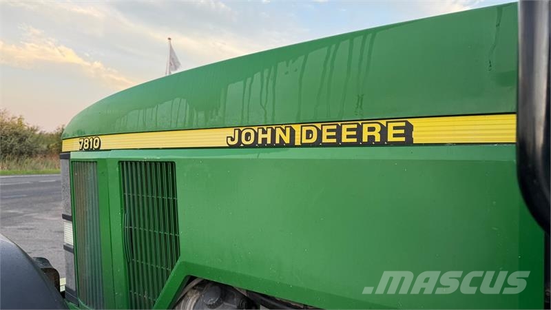 John Deere 7810 TLS MED NY RENOVERET AUTOPOWER! Traktorji