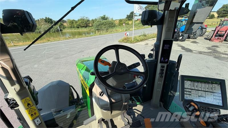 John Deere 7R 330 KUN 2000 TIMER! Traktorer