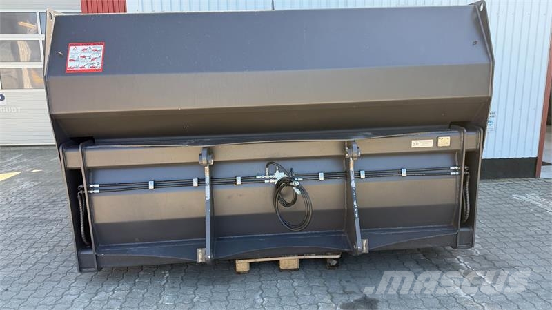 JST HØJTIPSKOVL 300CM /5,5KBM لوادر بعجل