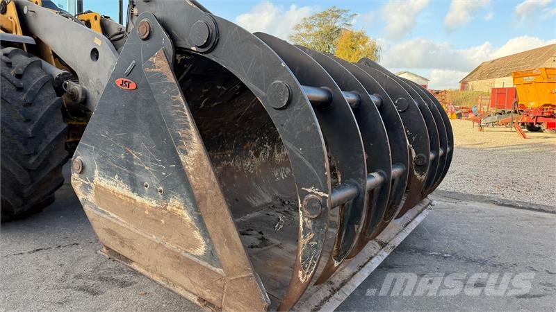 JST Overfaldsskovl 320CM /3,6M3 Kolové nakladače