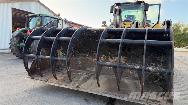 JST Overfaldsskovl 320CM /3,6M3 Kolové nakladače