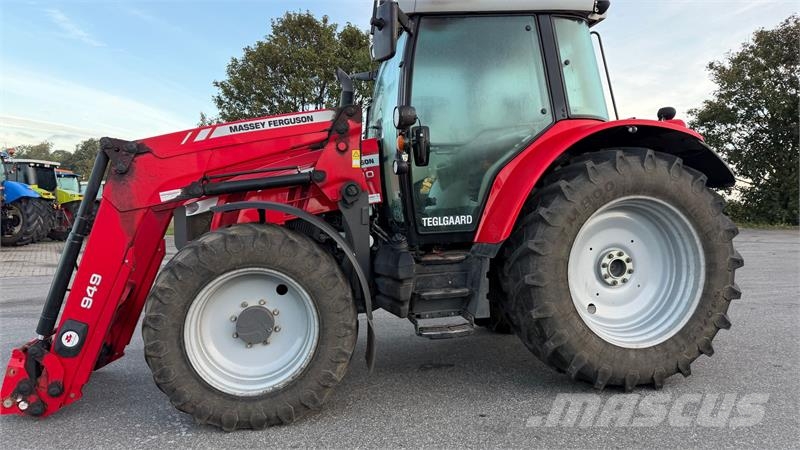 Massey Ferguson 5610 Dyna 4 KUN 4400 TIMER OG AFFJEDRET KABINE! Traktorer
