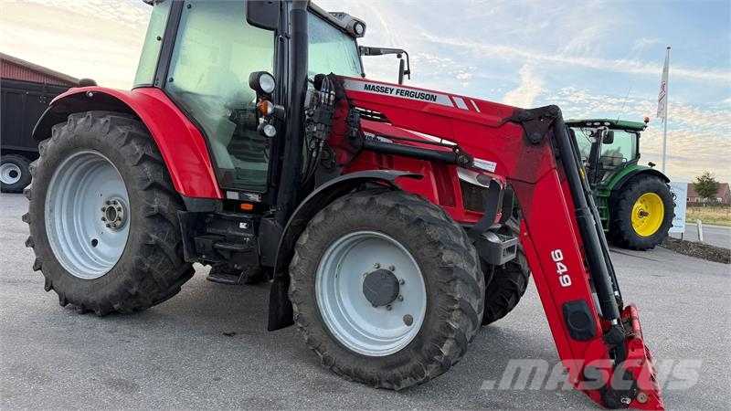 Massey Ferguson 5610 Dyna 4 KUN 4400 TIMER OG AFFJEDRET KABINE! Traktorer