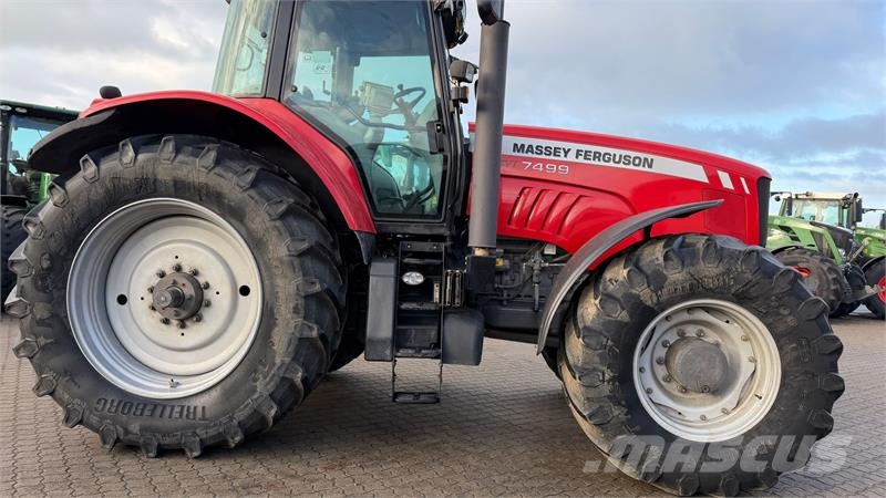 Massey Ferguson 7499 DYNA VT KUN 3300 TIMER, FULD AFFJEDRING OG LU Traktorer