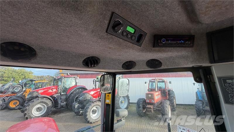 Massey Ferguson 7499 DYNA VT KUN 3300 TIMER, FULD AFFJEDRING OG LU Traktorer
