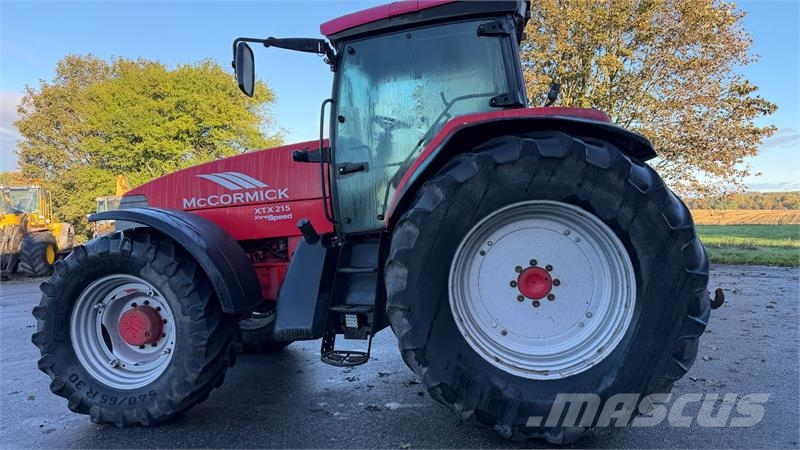 McCormick XTX 215 KUN 6800 TIMER! Traktorer