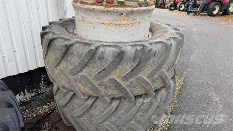Michelin 480/65R28 TVILLINGEHJUL MED 6 LÅSE! Колеса