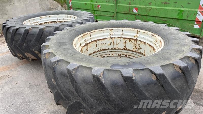 Michelin 650/65R42 Banden, wielen en velgen