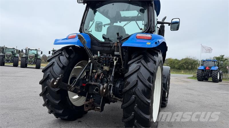 New Holland T6030 KUN 4400 TIMER! Traktorer