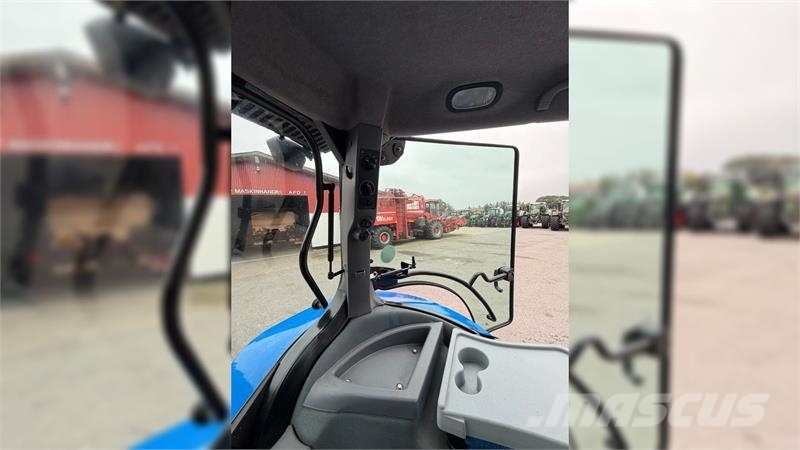 New Holland T6030 KUN 4400 TIMER! Traktorer