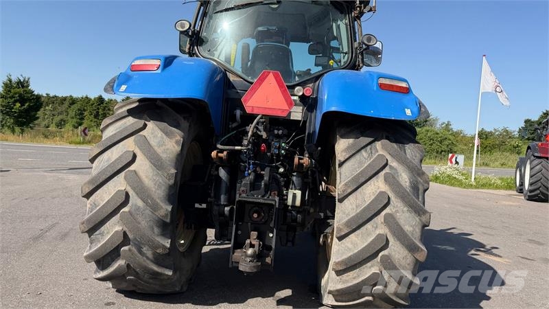 New Holland T7.220 الجرارات