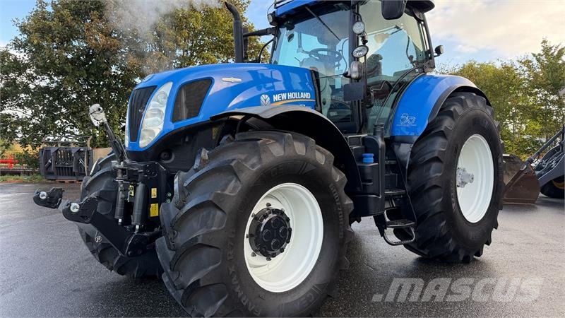 New Holland T7.270 KUN 5500 TIMER OG MED AUTOSTYRING! Trattori