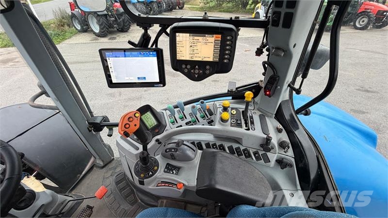 New Holland T7040 MED RTK AUTOSTYRING! Traktorer