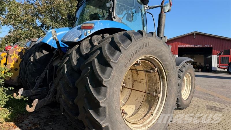 New Holland T7040 MED RTK AUTOSTYRING! Traktory