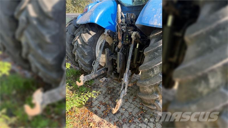 New Holland T7040 MED RTK AUTOSTYRING! Traktory