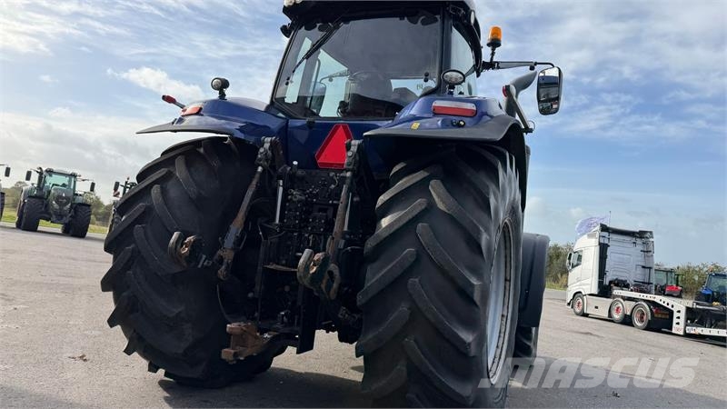 New Holland T8.410 AUTOCOMMAND BLUEPOWER Traktorer