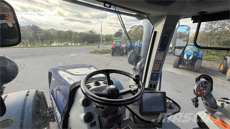 New Holland T8.410 AUTOCOMMAND BLUEPOWER Traktorer