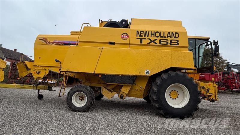 New Holland TX 68 PLUS MED 20 FODS SKÆREBORD! حصادات