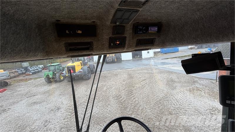 New Holland TX 68 PLUS MED 20 FODS SKÆREBORD! حصادات