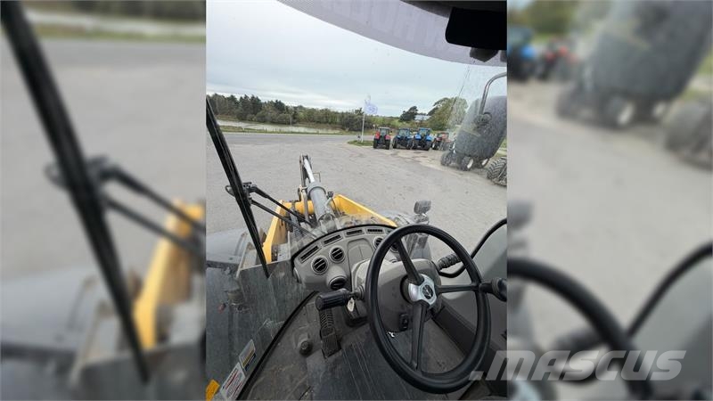 New Holland W190D LONG REACH MED KUN 5600 TIMER! Pale gommate