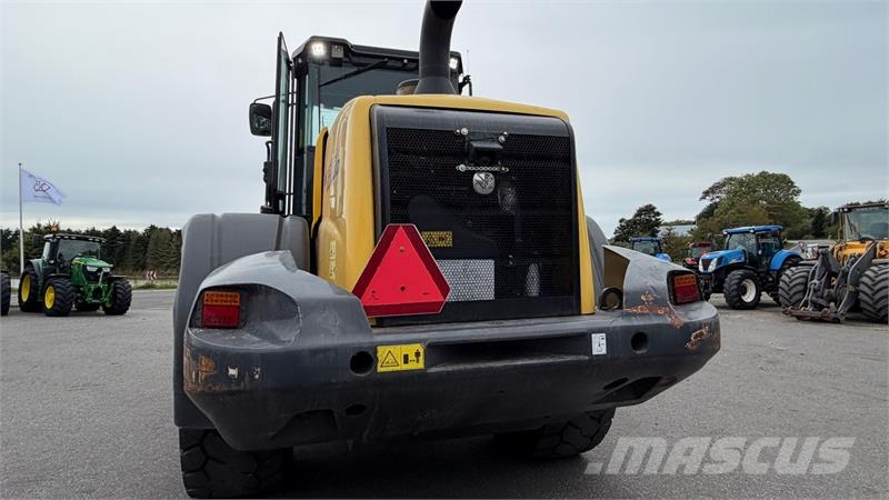 New Holland W190D LONG REACH MED KUN 5600 TIMER! Pale gommate