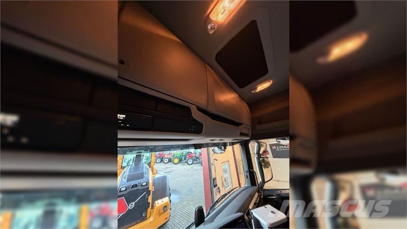 Scania 660S V8 FABRIKSNY! Tractor Units