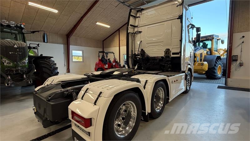 Scania 660S V8 FABRIKSNY! Tractor Units