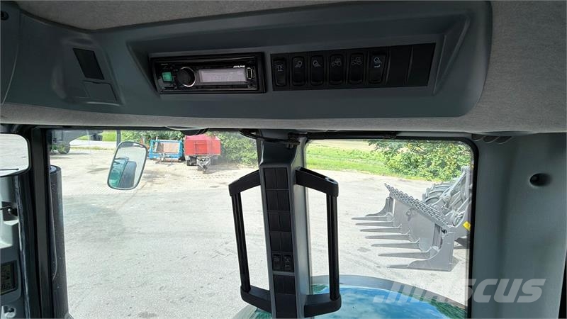 Valtra T163 DIRECT KUN 2600 TIMER! Tracteur