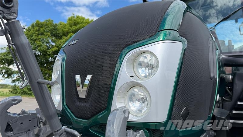 Valtra T163 DIRECT KUN 2600 TIMER! Tracteur