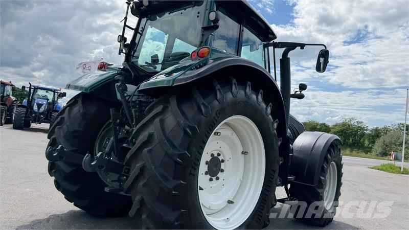 Valtra T163 DIRECT KUN 2600 TIMER! Tracteur