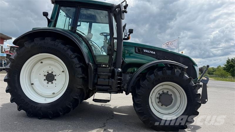 Valtra T163 DIRECT KUN 2600 TIMER! Tracteur