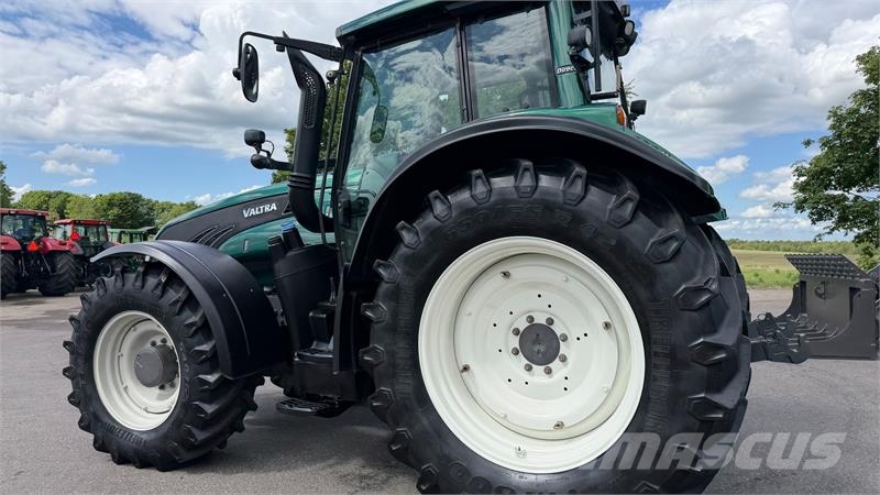 Valtra T163 DIRECT KUN 2600 TIMER! Tracteur