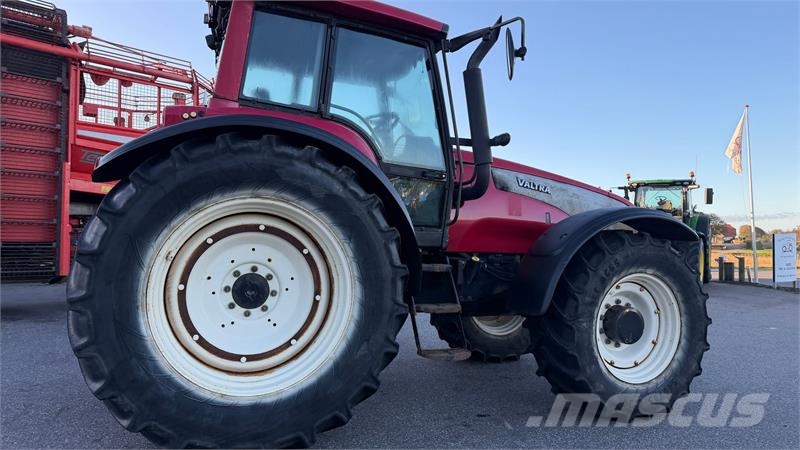 Valtra T170 KUN 4100 TIMER! トラクター