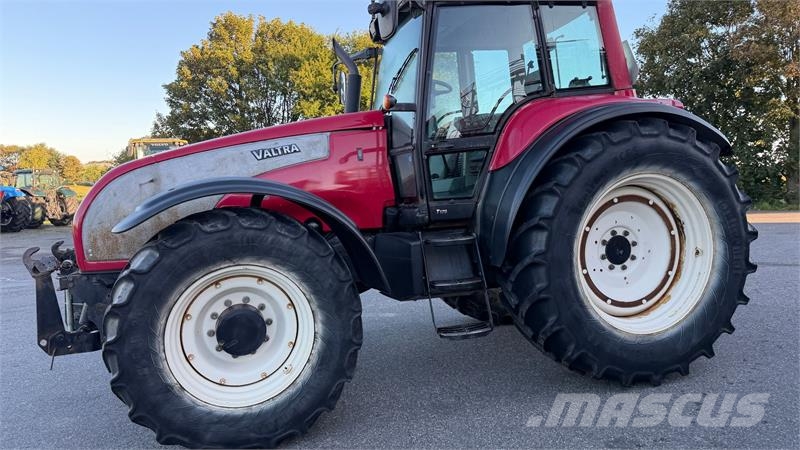 Valtra T170 KUN 4100 TIMER! トラクター