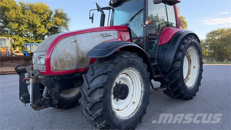 Valtra T170 KUN 4100 TIMER! トラクター