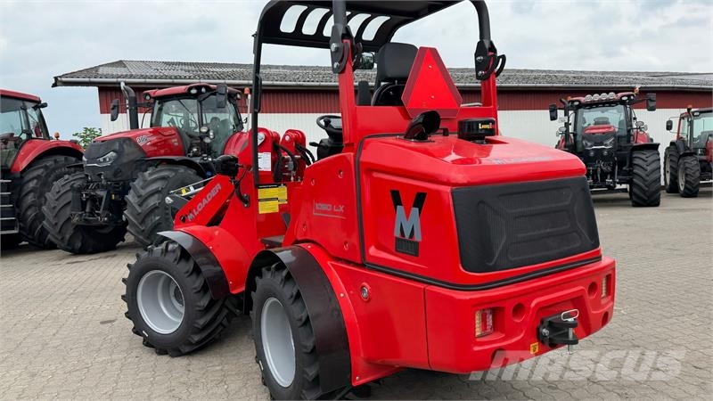 VM Loader 1050 LX FABRIKSNY MED SKOVL OG PALLEGAFLER! Miniladers