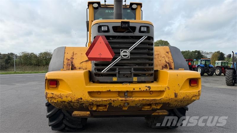 Volvo L 120 F MED LANG ARM, HURTIGSKIFTE OG SKOVL Rataslaadurid