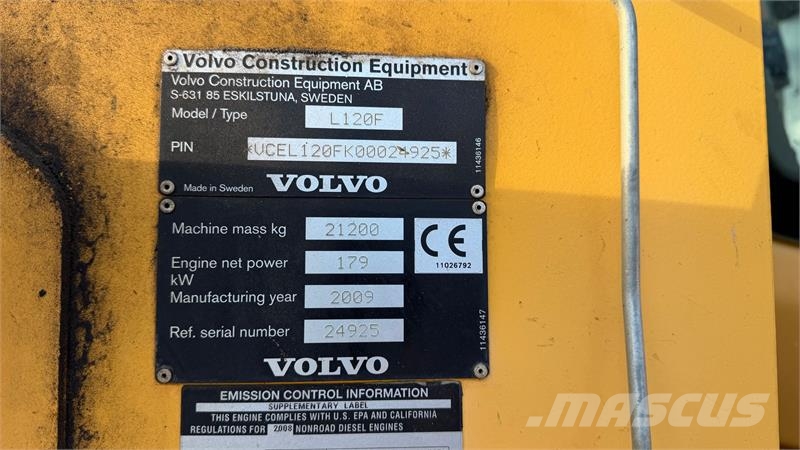 Volvo L 120 F MED LANG ARM, HURTIGSKIFTE OG SKOVL Rataslaadurid