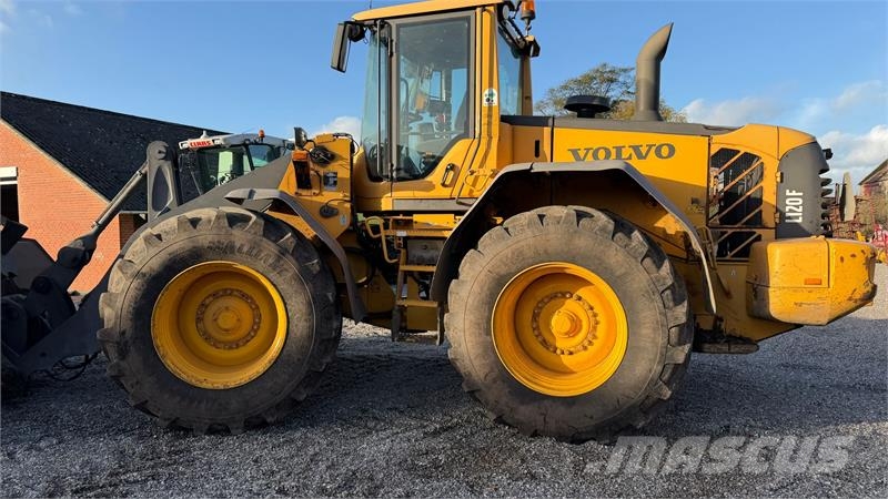 Volvo L 120 F MED LANG ARM, HURTIGSKIFTE OG SKOVL Rataslaadurid