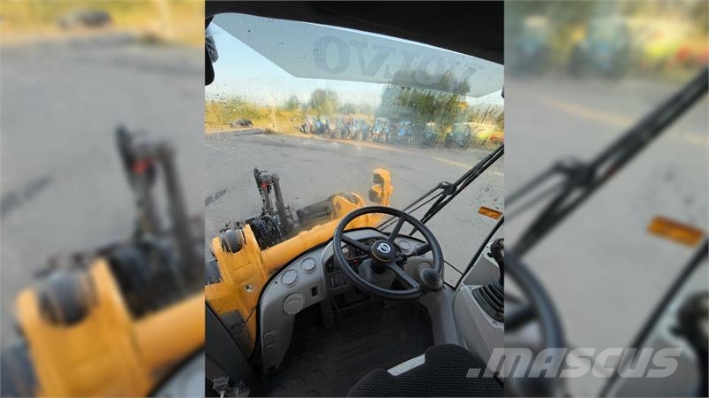 Volvo L 50 H MED SKOVL OG HYDRAULISKE GAFLER! KUN 2700 T Wheel loaders